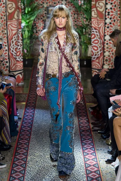 Look 22